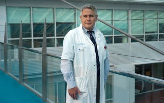 Hôpital européen Georges-Pompidou (Paris XVe). Le service de chirurgie cardio-vasculaire du professeur Jean-Noël Fabiani a accueilli l’équipe qui a réalisé la première mondiale d’une greffe d’un cœur totalement « autonome » et définitif. (LP/Ph. de Poulpiquet.)