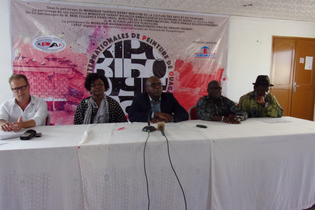 2-Lors des RIPO, « différents thèmes seront développés autour des questions liées à la professionnalisation de la filière et aux marchés de l’art contemporain africain », a indiqué la promotrice, Suzanne Ouédraogo.