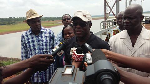 Pour le MInistre de l'eau et de l'assainissement Ambroise OUEDRAOGO, c'est une satisfaction de voir que les travaux ont démarré."le programme presidentiel est effectif. L'assurance m'a été donnée dans les régions visitées que les ouvrages prevus pour 2016 seront réalisés dans les delais."
