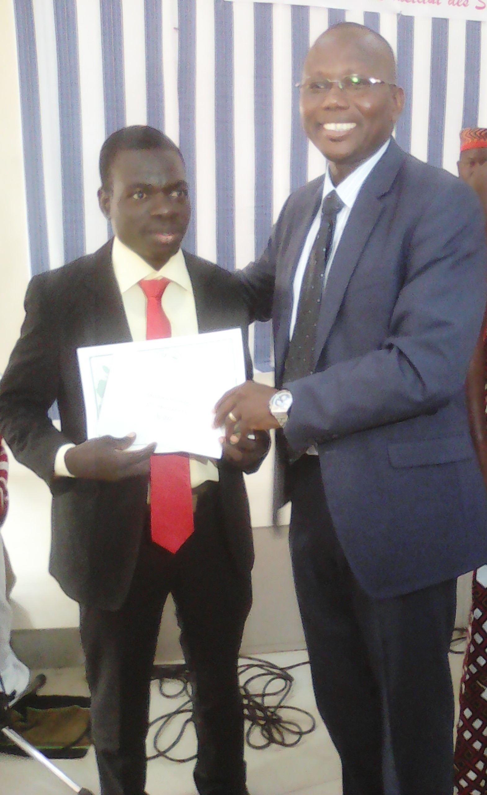 2-	Les lauréats disent être prêts à achever leur formation et à réinvestir leur acquis dans l’avenir des enfants qu’ils auront à enseigner.