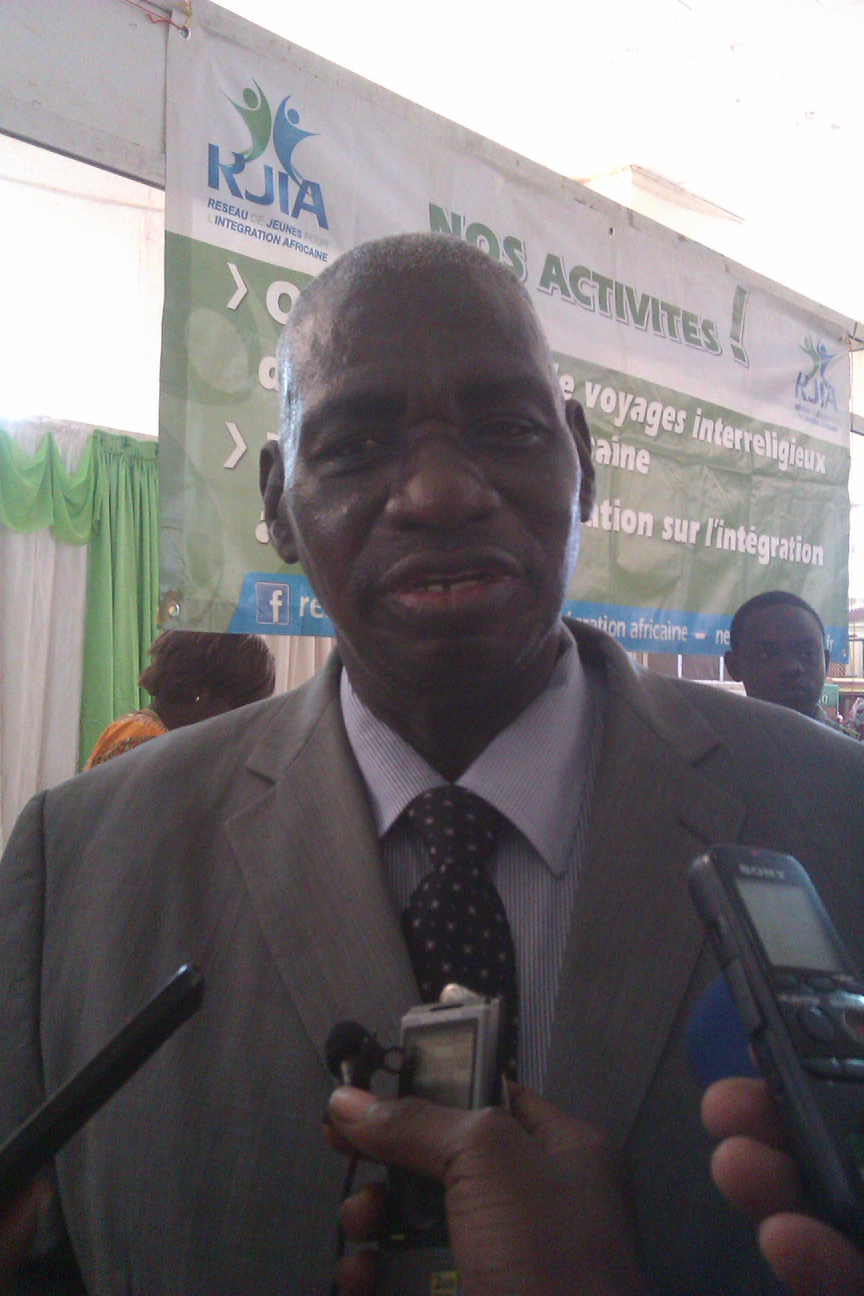 « Que nous ayons une opportunité de revenir sur l’orientation scolaire et universitaire me semble extrêmement important. Ce forum est à saluer à sa juste valeur », a indiqué le conseiller technique du ministre de l’enseignement, Pr Gustave Kabré.