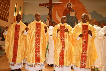 Quatre nouveaux Prêtres pour le Diocèse de Kaya.