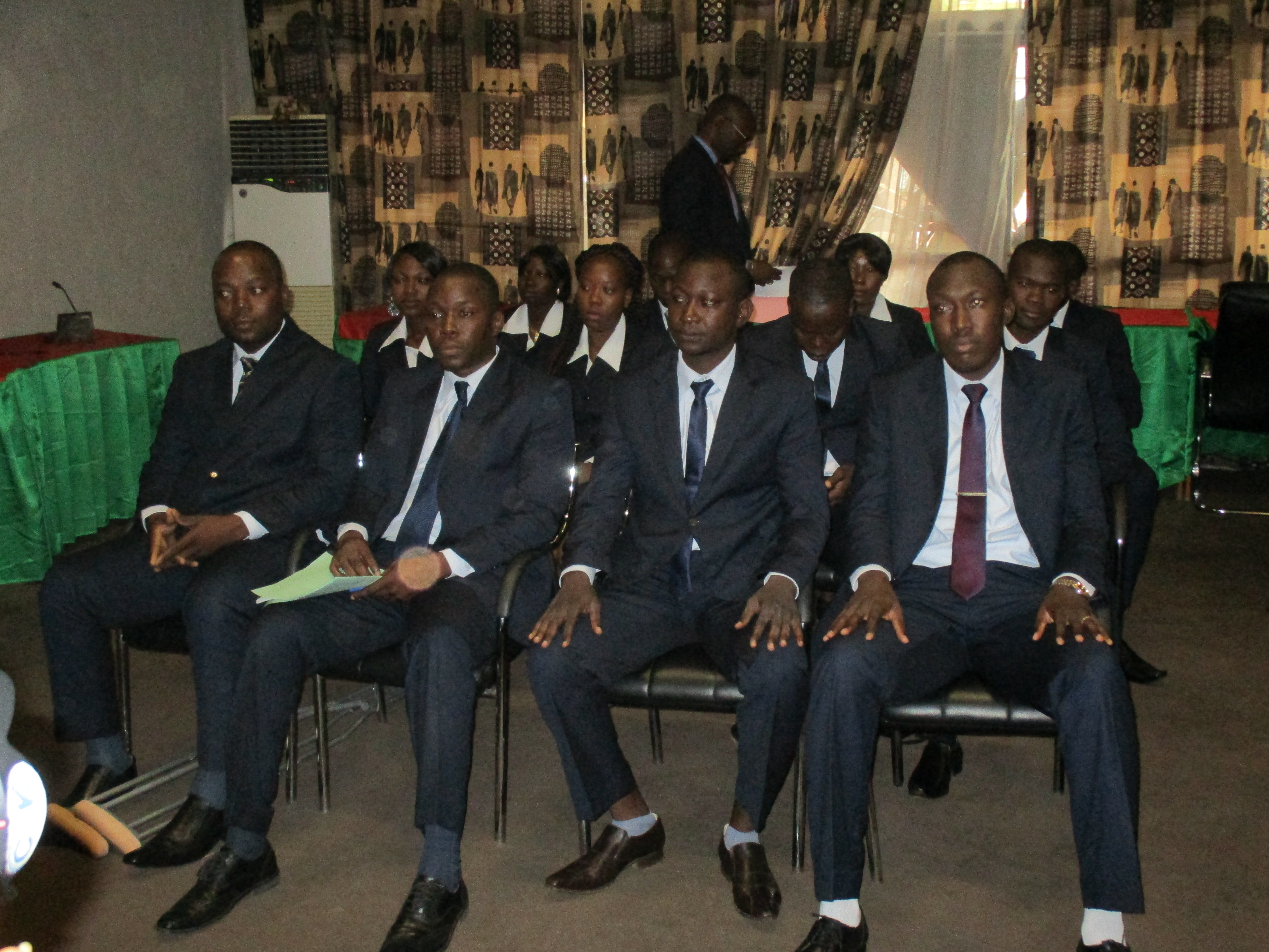 Les impétrants de la 5e promotion de l'INHEI.