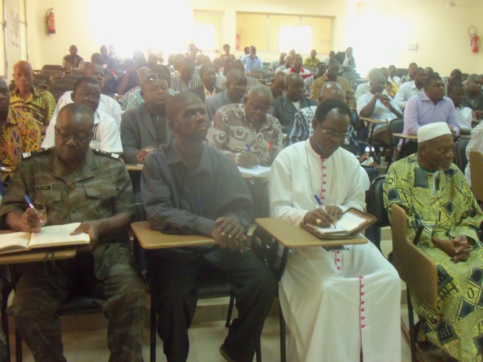 L’Assistance a beaucoup posé des questions notamment sur les taxes liées aux propriétés bâties et non bâties.