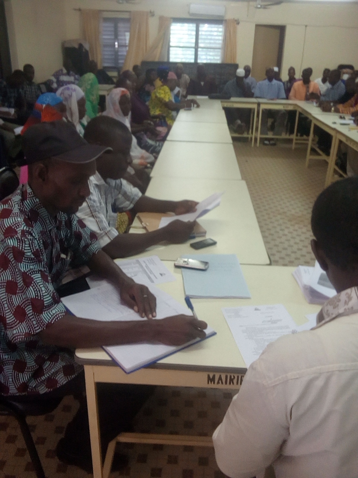 Une vue partielle des conseillers municipaux.