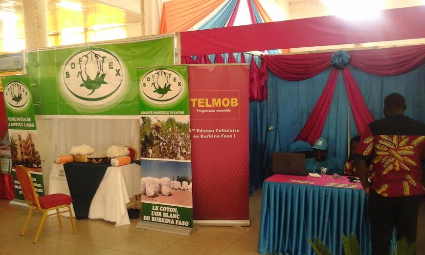 Exposants à la journée de la qualité.