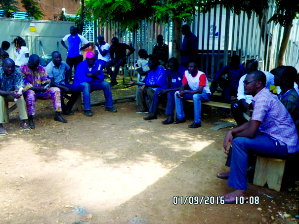 Vue partielle des grevistes