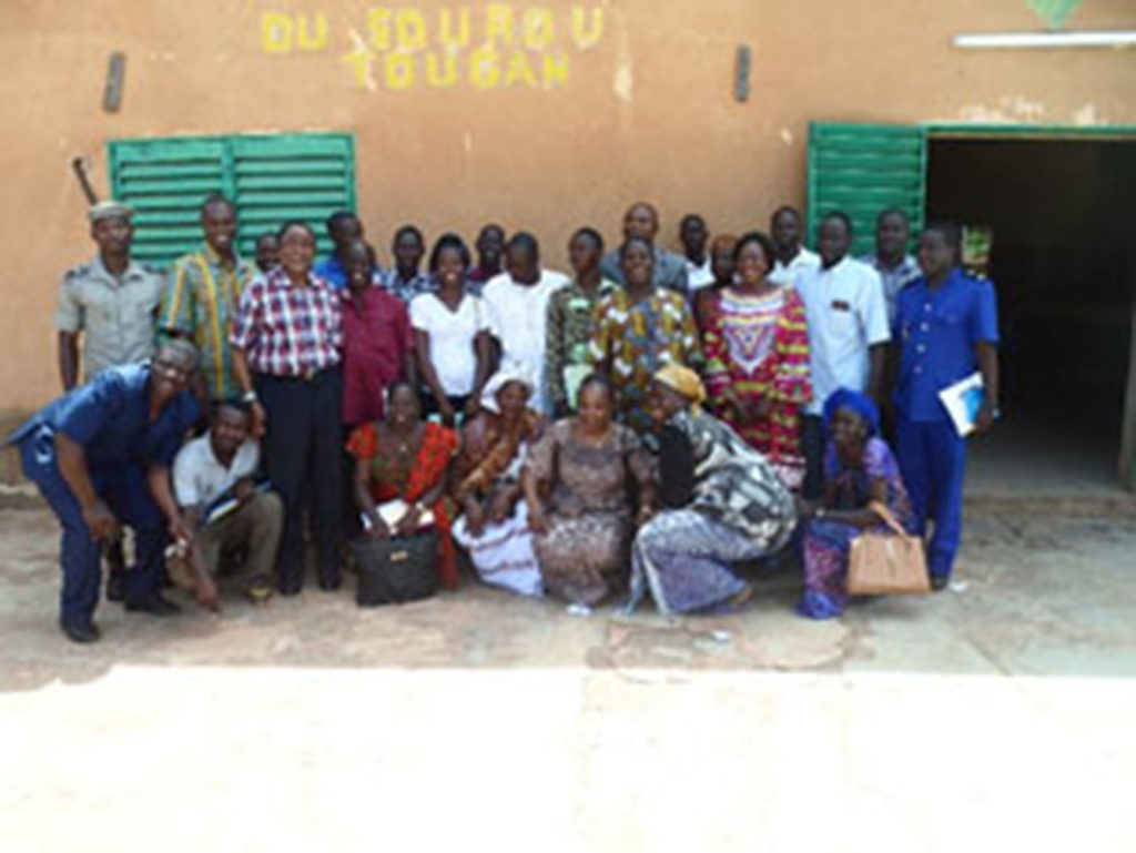 Photo de famille des participants.