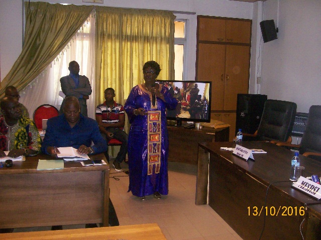 Le Pr Zoungrana lors de sa présentation.