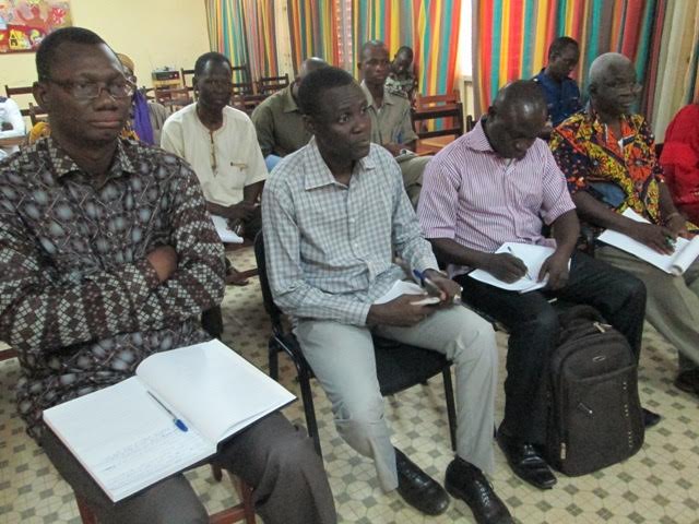 Les représentants des APE et du F-SYNTER.